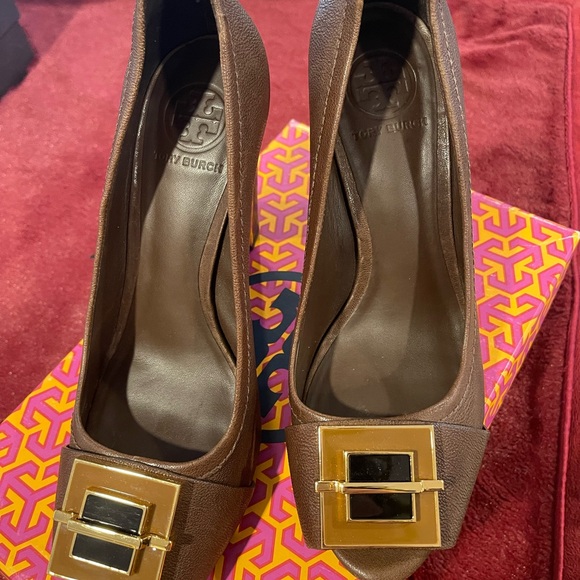 Tory Burch Brown Leather Heels - Picture 4 of 4